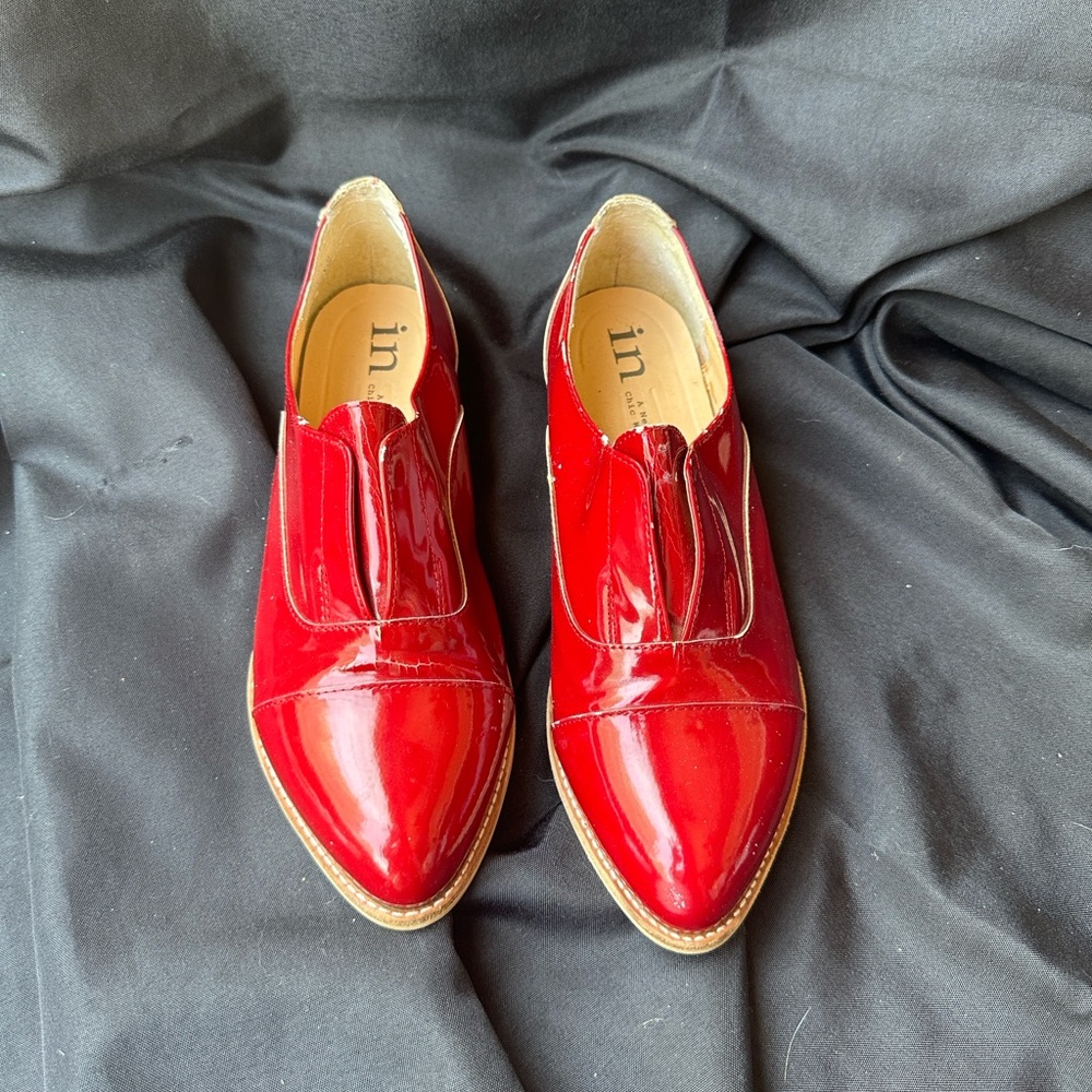 Fabulous Red Patent Red Women's Slip-on Oxford